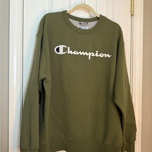 Champion Women’s Classic Crewneck Sweatshirt — XL